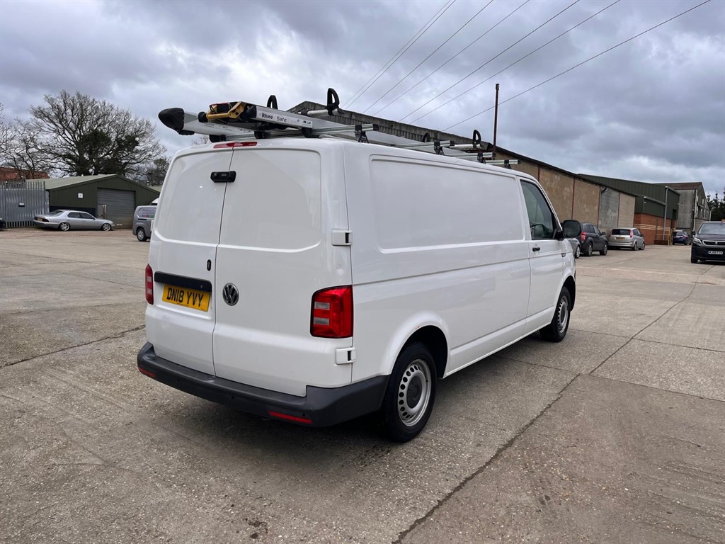 Used Volkswagen Transporter 2018 for sale - 77686081: Photo 5