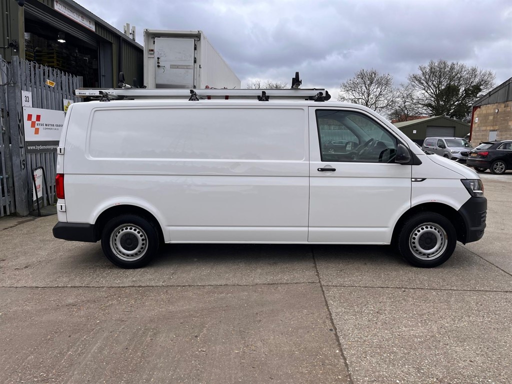 Used Volkswagen Transporter 2018 for sale - 77686081: Photo 6