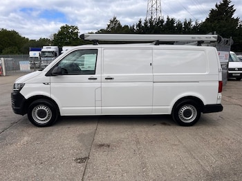 Used Volkswagen Transporter 2018 for sale - 78563588: Photo