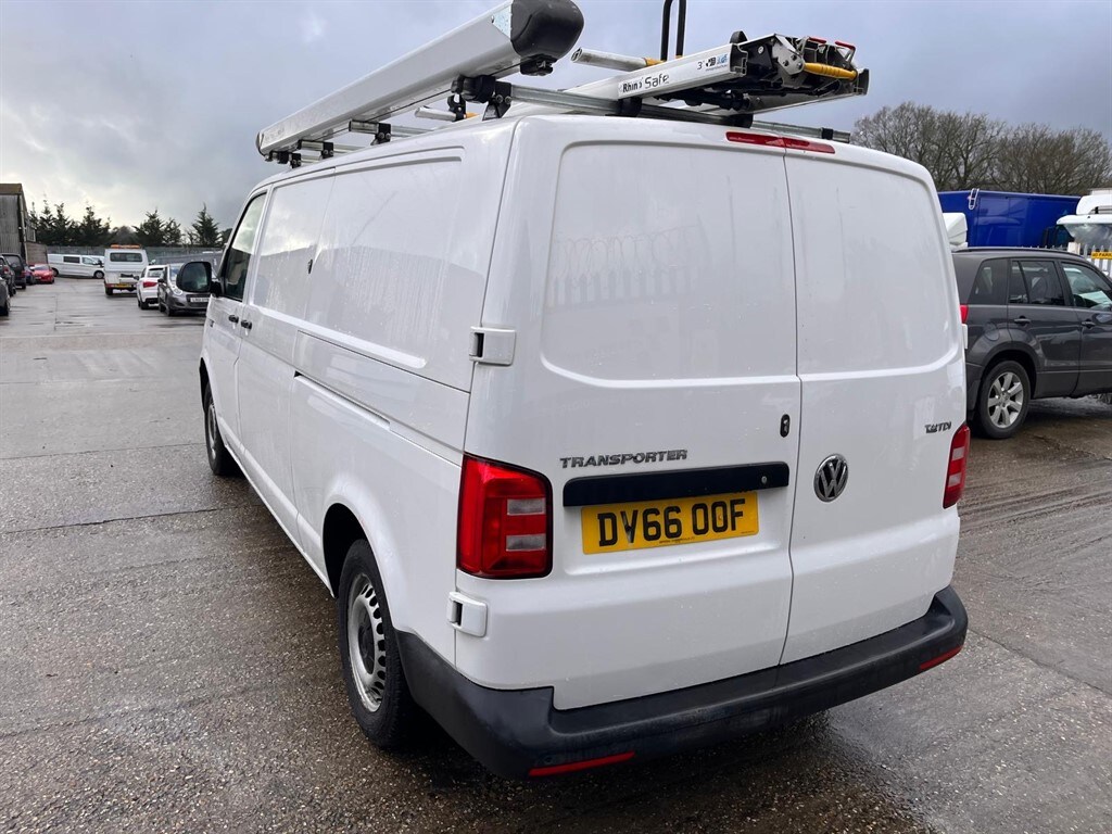 Used Volkswagen Transporter 2017 for sale - 77389254: Photo 4