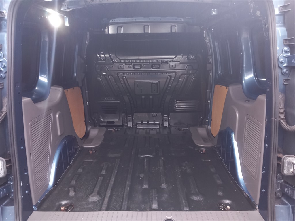 Used Ford Transit Connect 2020 for sale - 76773664: Photo 18