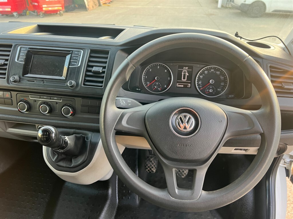 Used Volkswagen Transporter 2018 for sale - 77674204: Photo 14