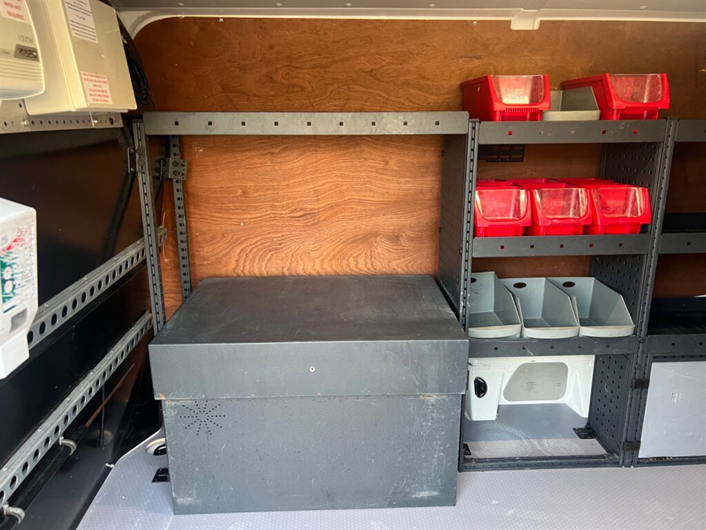 Used Volkswagen Transporter 2018 for sale - 77674204: Photo 20