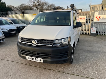 Used Volkswagen Transporter 2018 for sale - 77674204: Photo