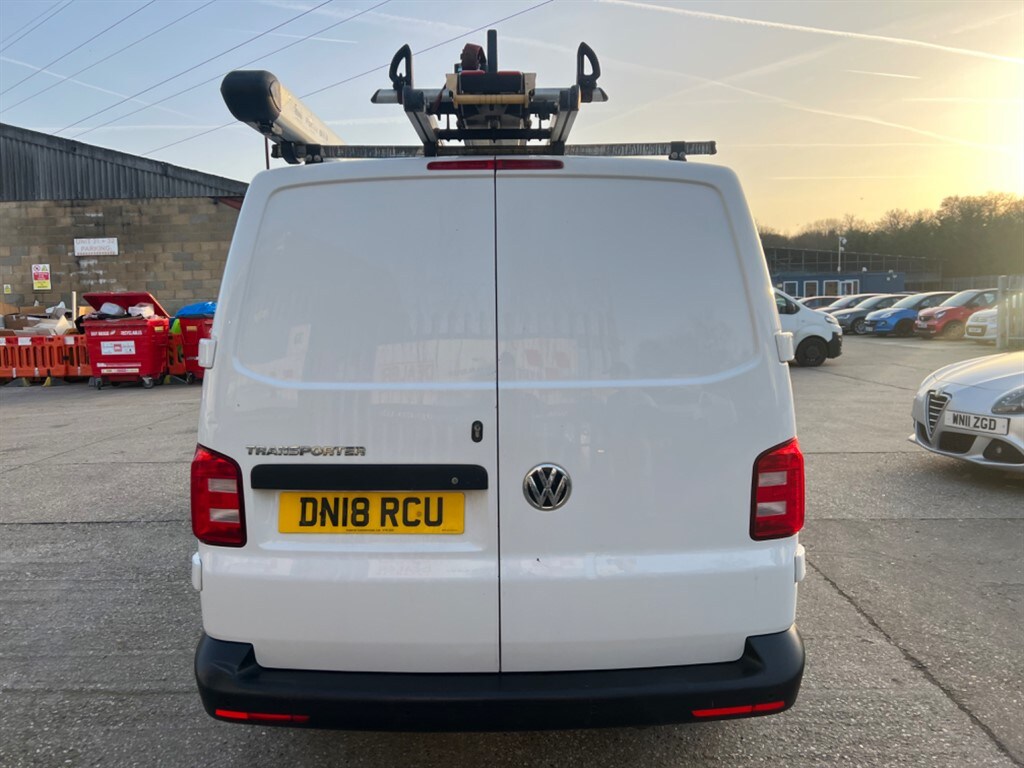 Used Volkswagen Transporter 2018 for sale - 77674204: Photo 5