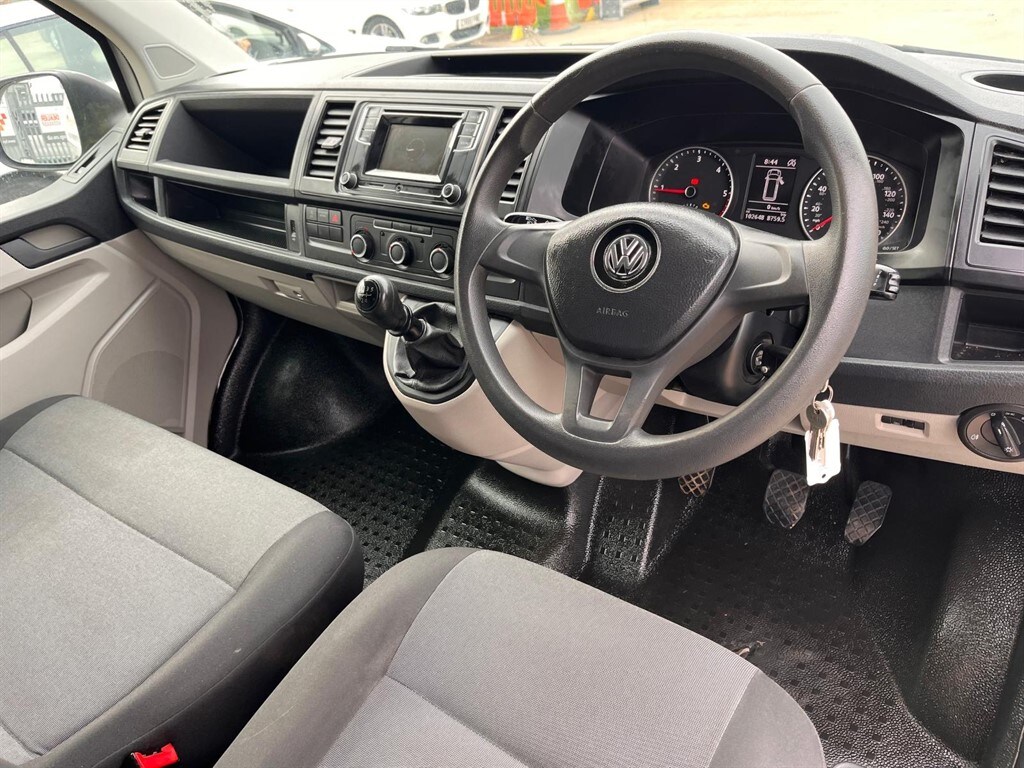 Used Volkswagen Transporter 2018 for sale - 77995402: Photo 12