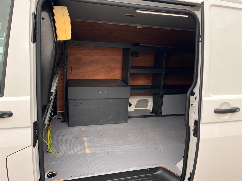 Used Volkswagen Transporter 2018 for sale - 77995402: Photo 19
