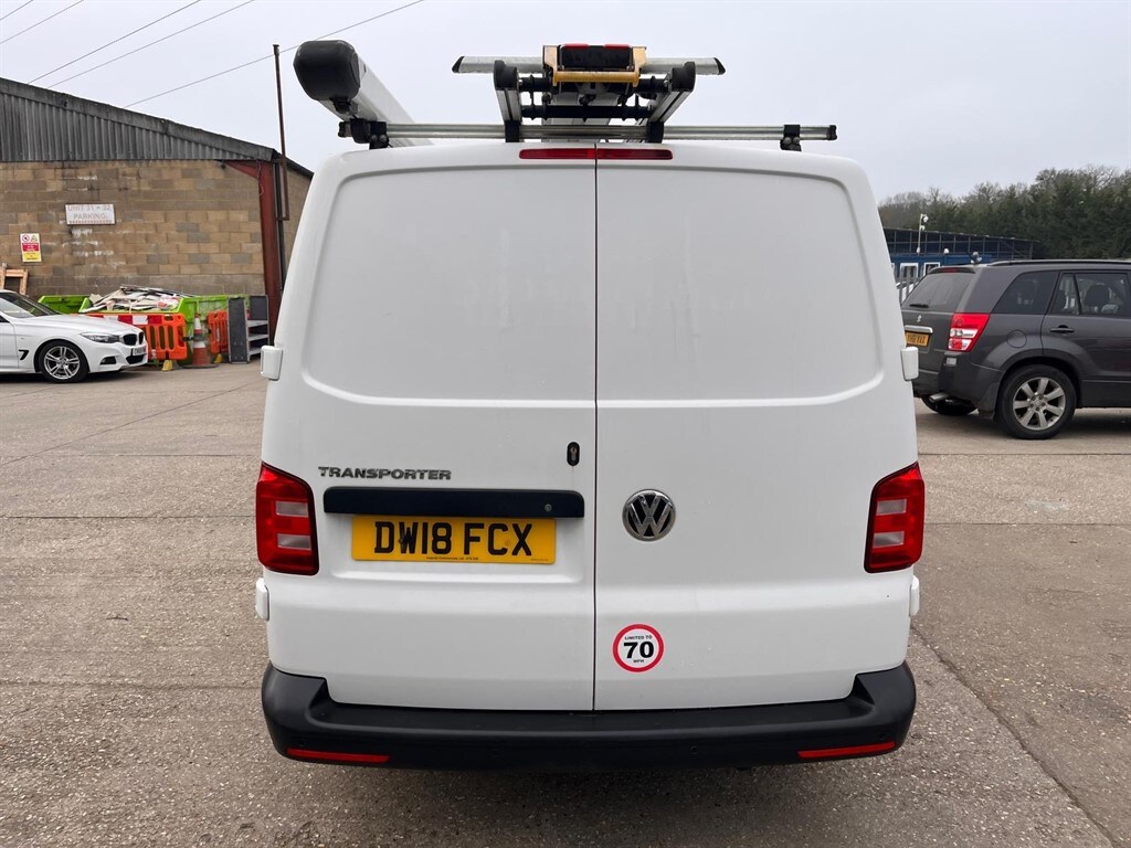 Used Volkswagen Transporter 2018 for sale - 77995402: Photo 4