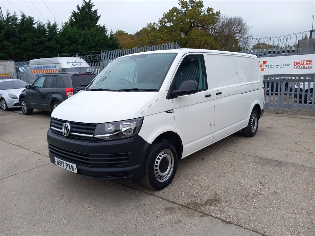 Used Volkswagen Transporter 2017 for sale - 76420711: Photo 1