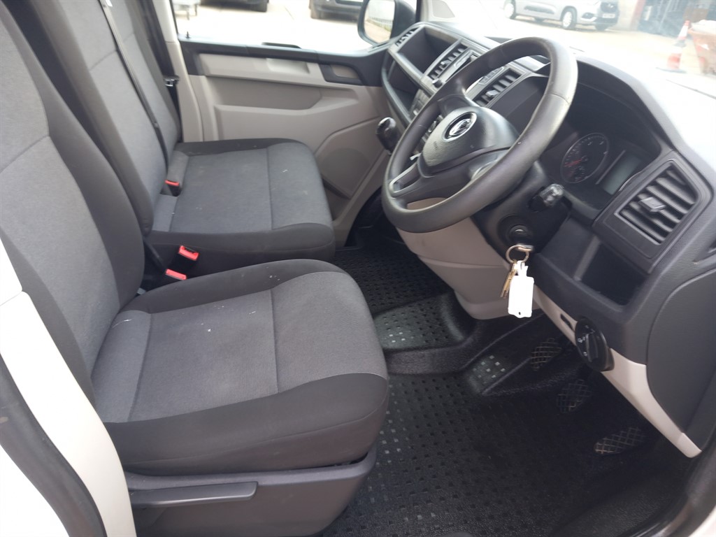 Used Volkswagen Transporter 2017 for sale - 76420711: Photo 10