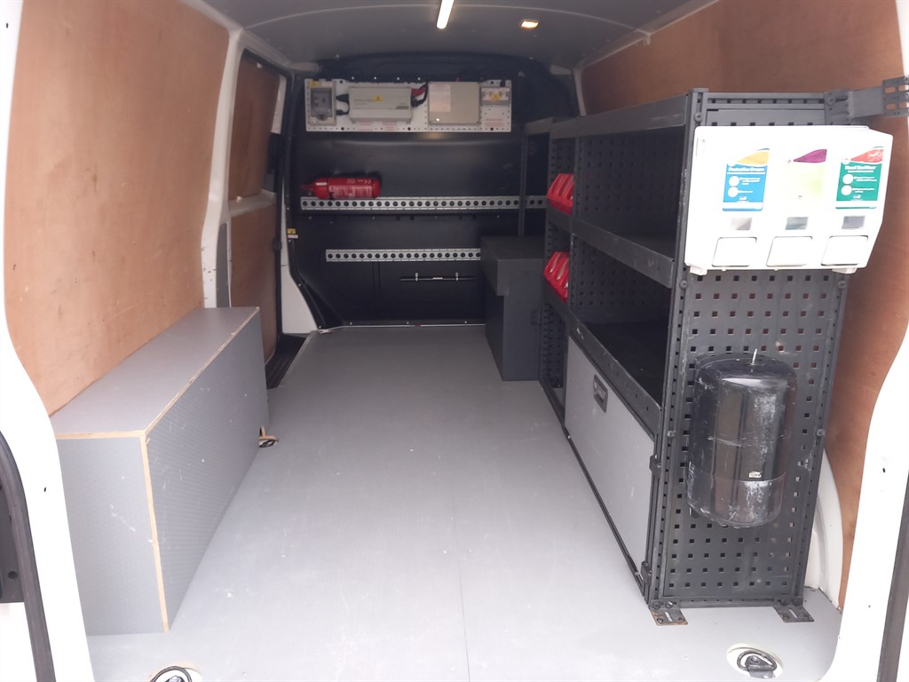 Used Volkswagen Transporter 2017 for sale - 76420711: Photo 16