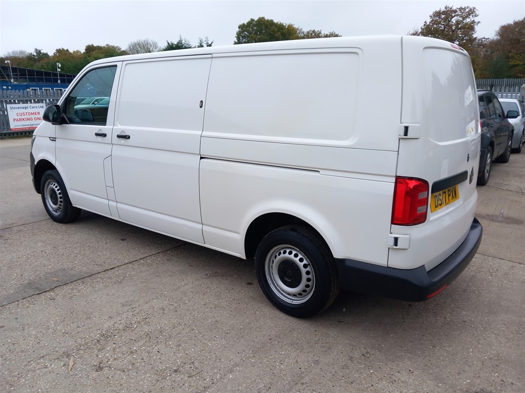 Used Volkswagen Transporter 2017 for sale - 76420711: Photo 3