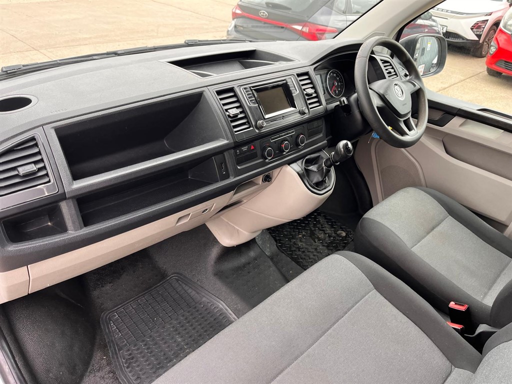 Used Volkswagen Transporter 2018 for sale - 77686062: Photo 10