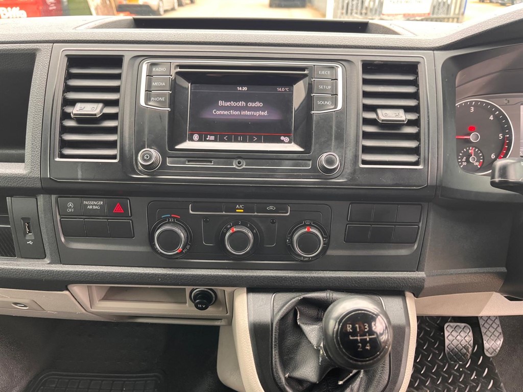 Used Volkswagen Transporter 2018 for sale - 77686062: Photo 14