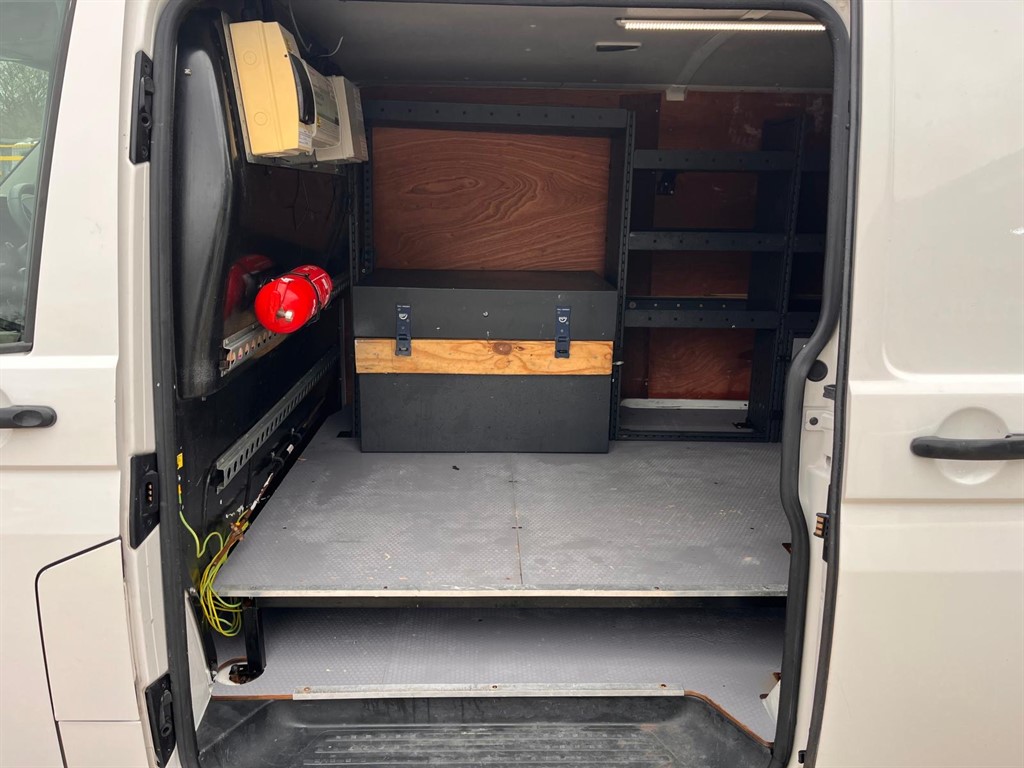 Used Volkswagen Transporter 2018 for sale - 77686062: Photo 17