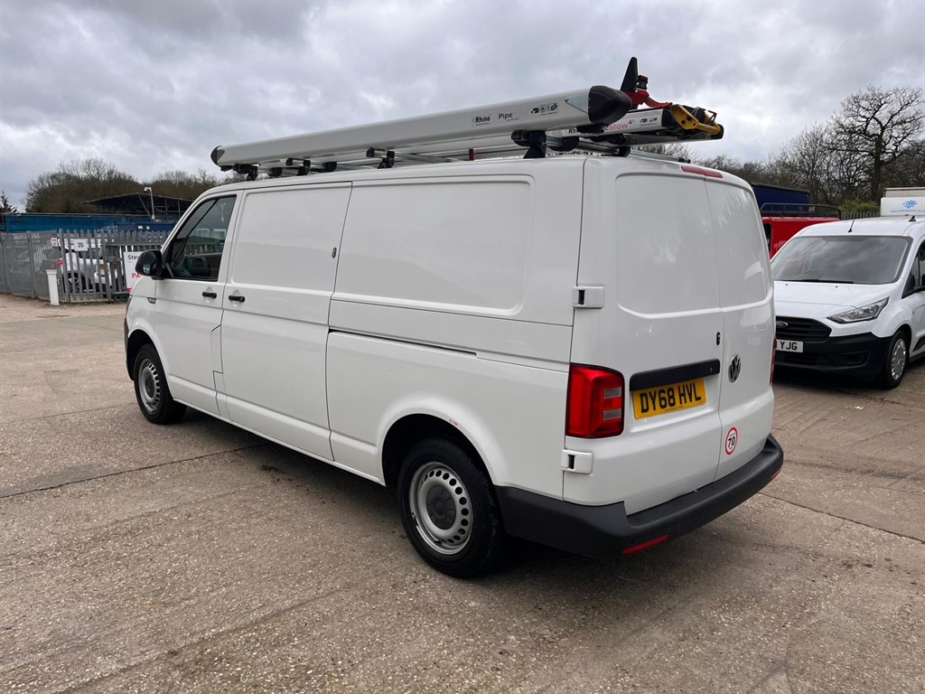 Used Volkswagen Transporter 2018 for sale - 77686062: Photo 3