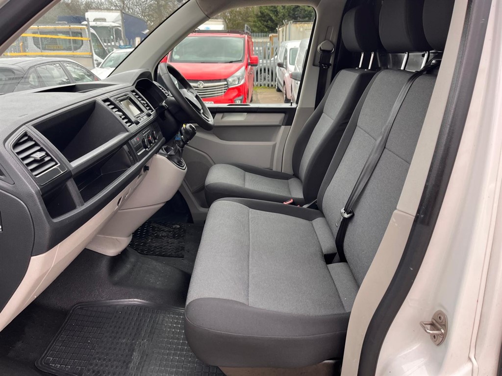 Used Volkswagen Transporter 2018 for sale - 77686062: Photo 9