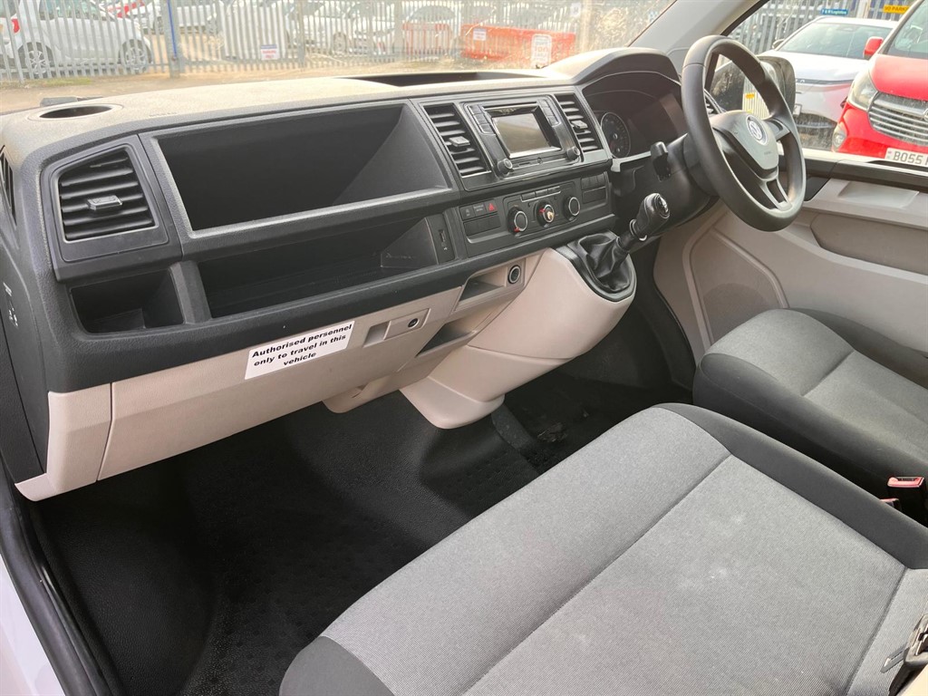 Used Volkswagen Transporter 2018 for sale - 77983105: Photo 10