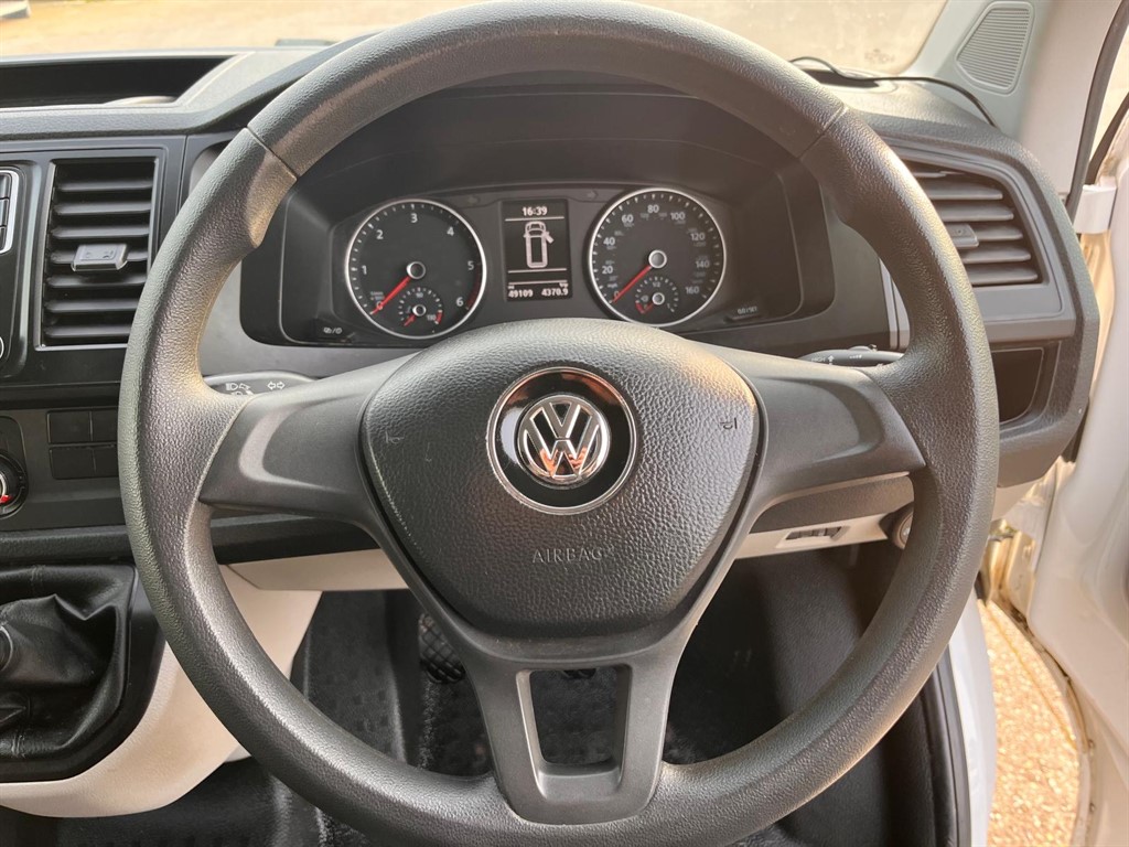 Used Volkswagen Transporter 2018 for sale - 77983105: Photo 14