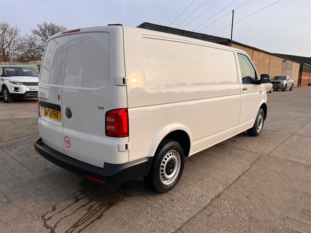 Used Volkswagen Transporter 2018 for sale - 77983105: Photo 5