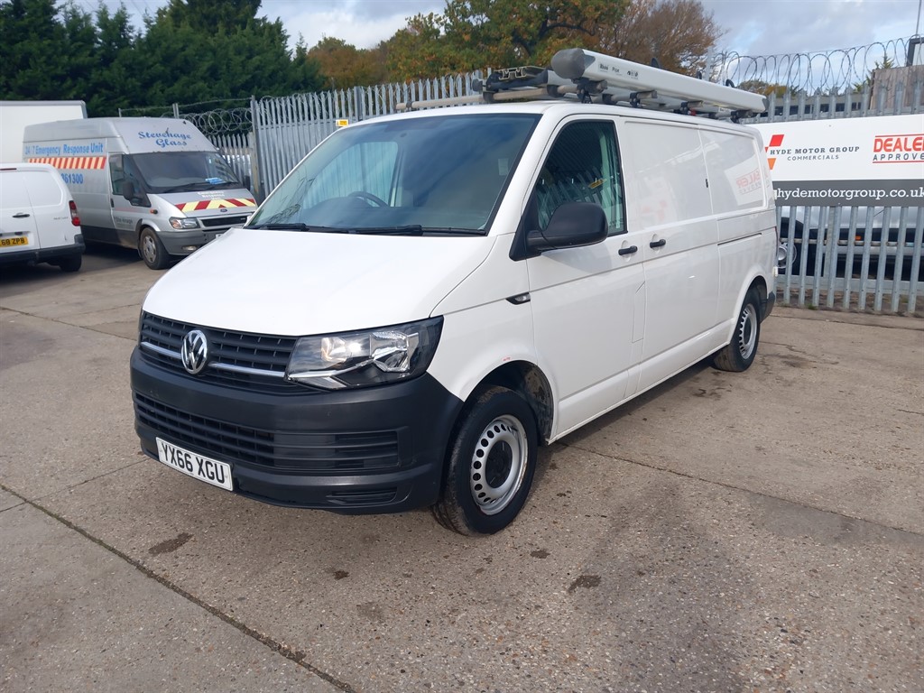 Used Volkswagen Transporter 2016 for sale - 76351081: Photo 1