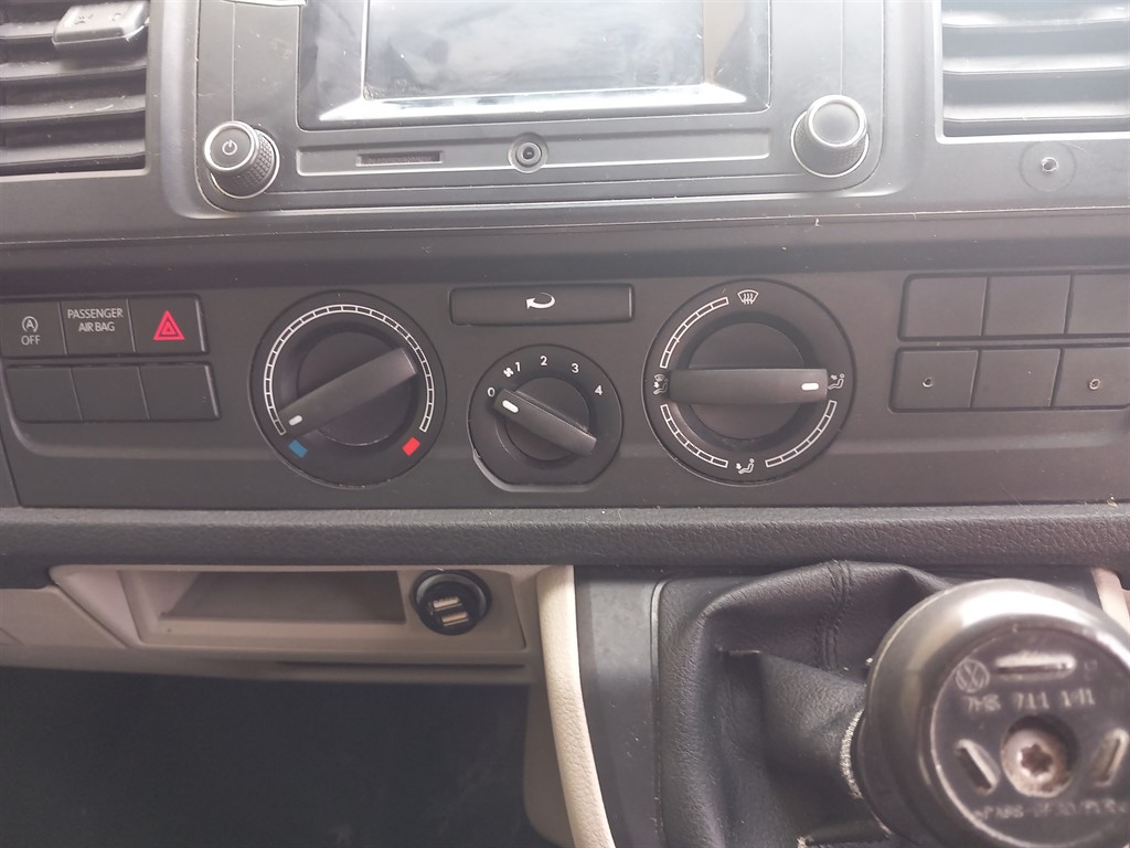 Used Volkswagen Transporter 2016 for sale - 76351081: Photo 9