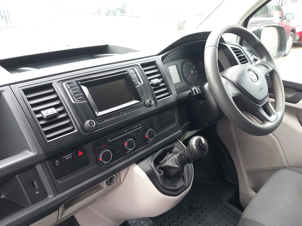 Used Volkswagen Transporter 2017 for sale - 76563941: Photo 12