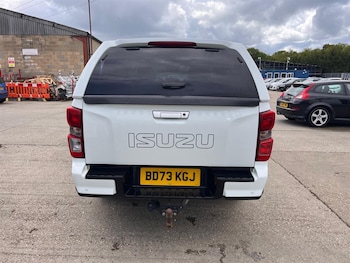 Used Isuzu D-Max 2023 for sale - 78591063: Photo