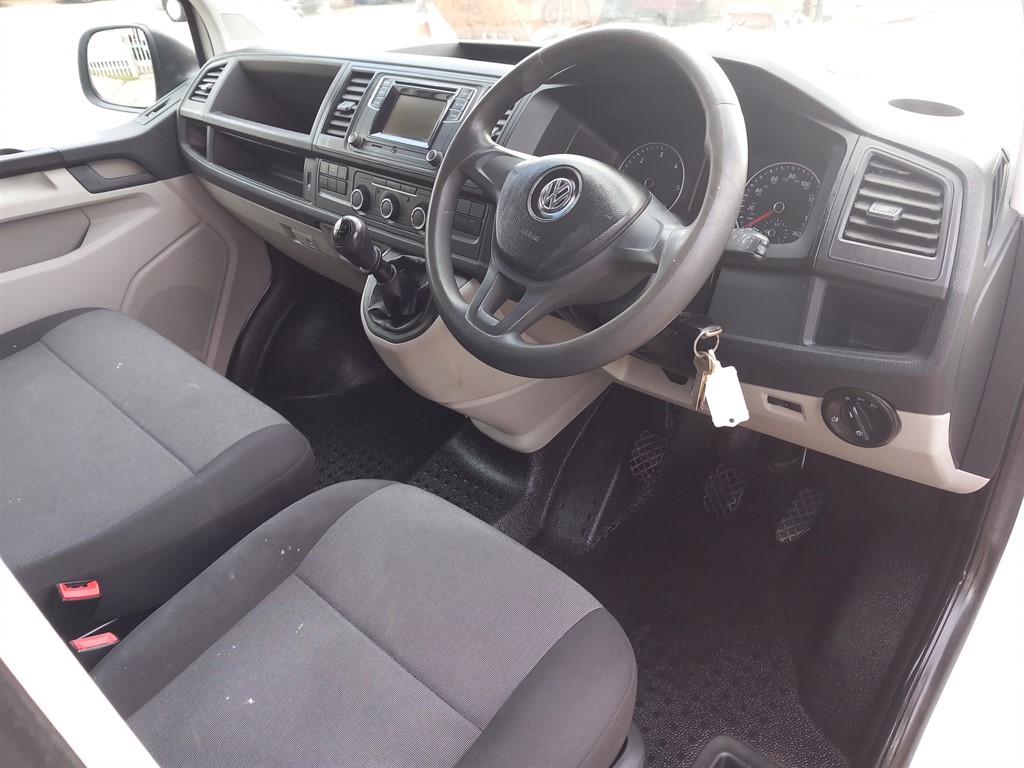 Used Volkswagen Transporter 2017 for sale - 76487680: Photo 11