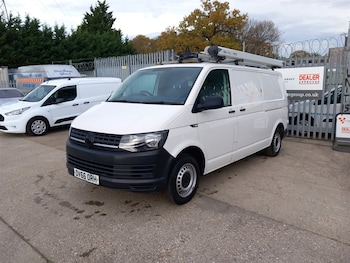 Used Volkswagen Transporter 2017 for sale - 76487680: Photo