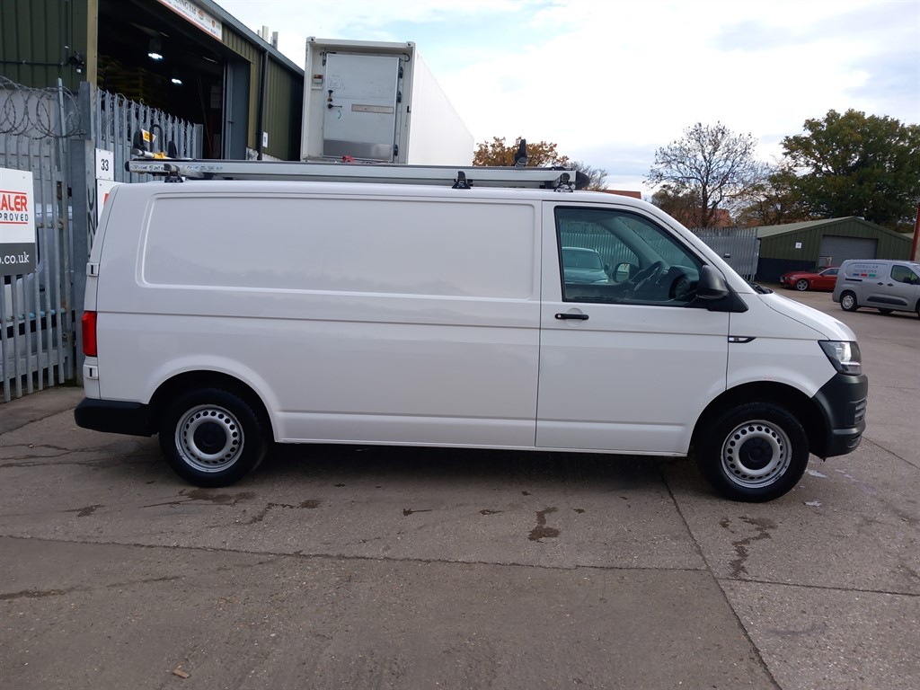 Used Volkswagen Transporter 2017 for sale - 76487680: Photo 5