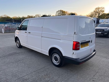 Used Volkswagen Transporter 2018 for sale - 78385486: Photo