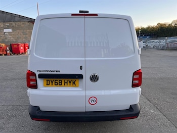 Used Volkswagen Transporter 2018 for sale - 78385486: Photo