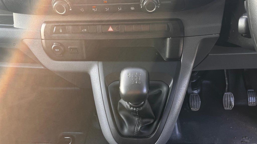 Used Vauxhall Vivaro 2022 for sale - 77354063: Photo 15