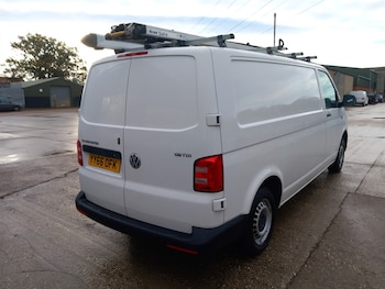 Used Volkswagen Transporter 2016 for sale - 76563937: Photo