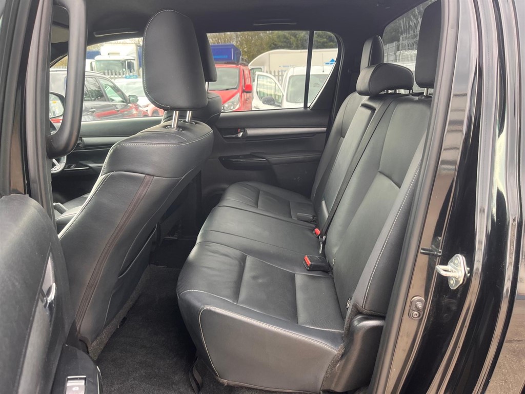 Used Toyota Hilux 2023 for sale - 78074709: Photo 10