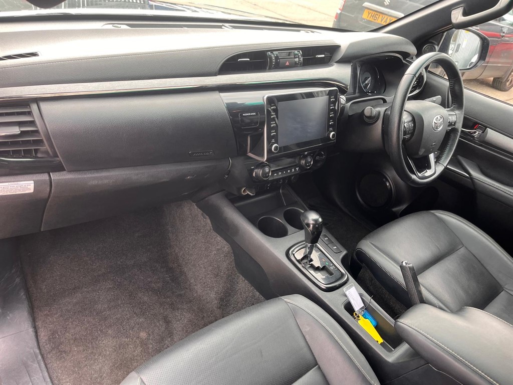 Used Toyota Hilux 2023 for sale - 78074709: Photo 13