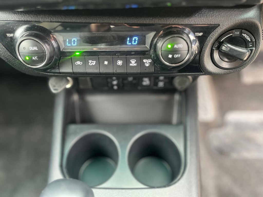 Used Toyota Hilux 2023 for sale - 78074709: Photo 20