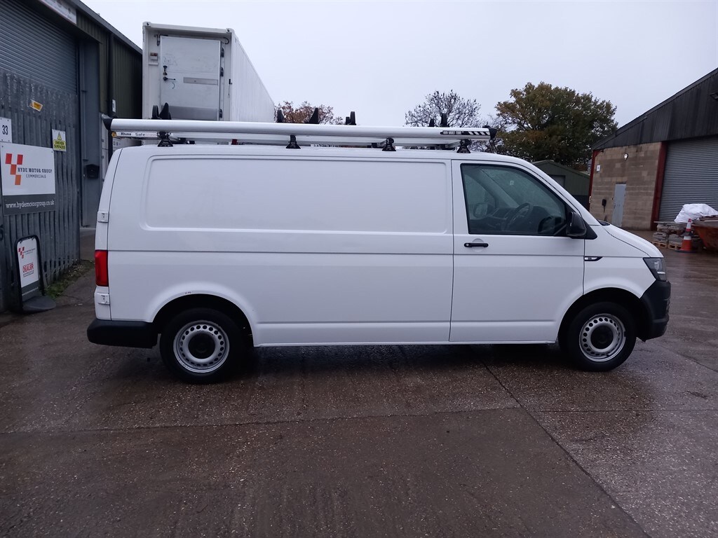 Used Volkswagen Transporter 2018 for sale - 76587113: Photo 5