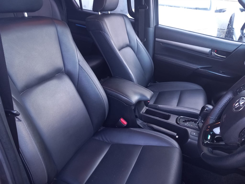 Used Toyota Hilux 2023 for sale - 77354065: Photo 15