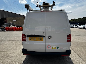 Used Volkswagen Transporter 2018 for sale - 79486224: Photo