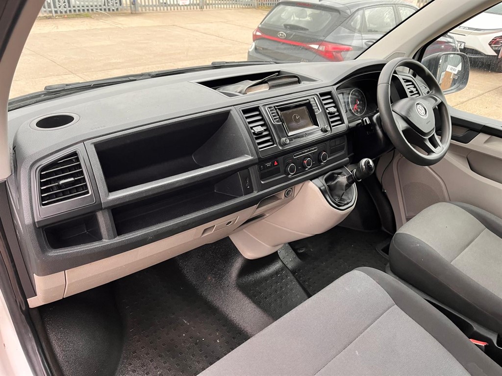 Used Volkswagen Transporter 2018 for sale - 77686069: Photo 10