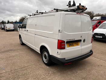 Used Volkswagen Transporter 2018 for sale - 77686069: Photo