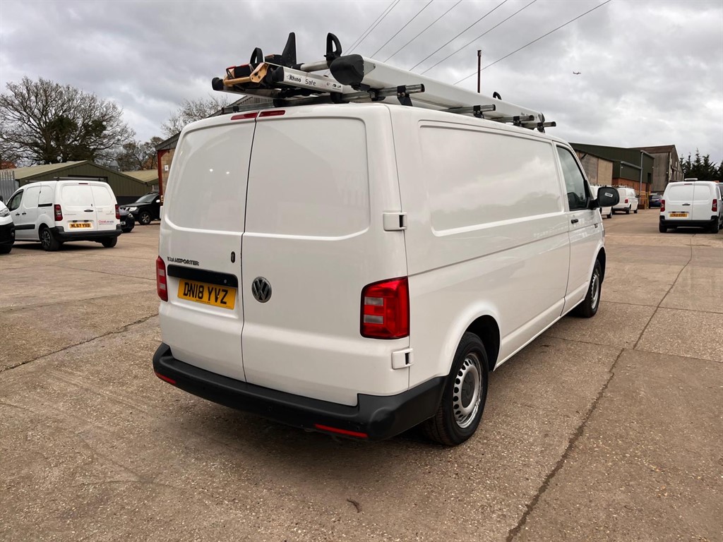 Used Volkswagen Transporter 2018 for sale - 77686069: Photo 5