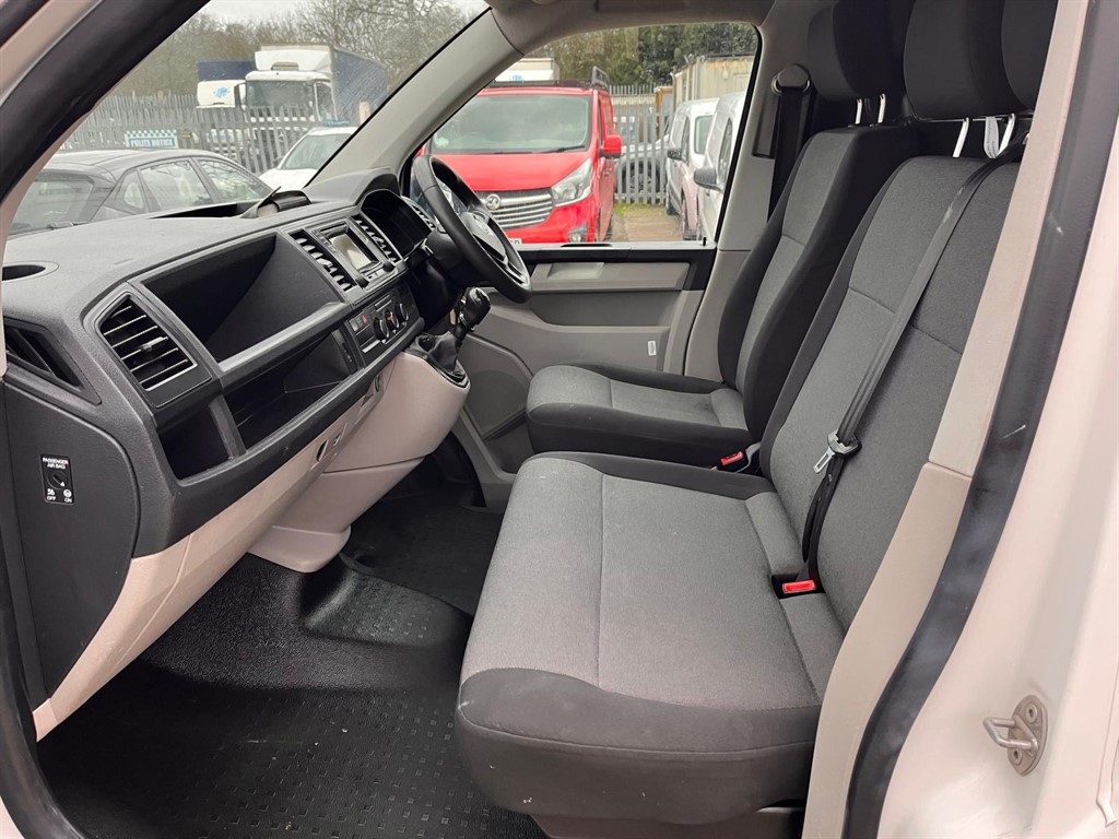 Used Volkswagen Transporter 2018 for sale - 77686069: Photo 9