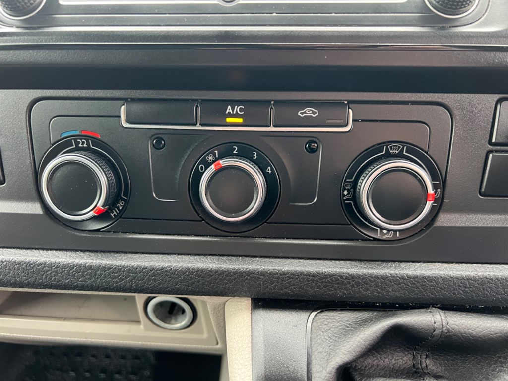 Used Volkswagen Transporter 2018 for sale - 77795245: Photo 17