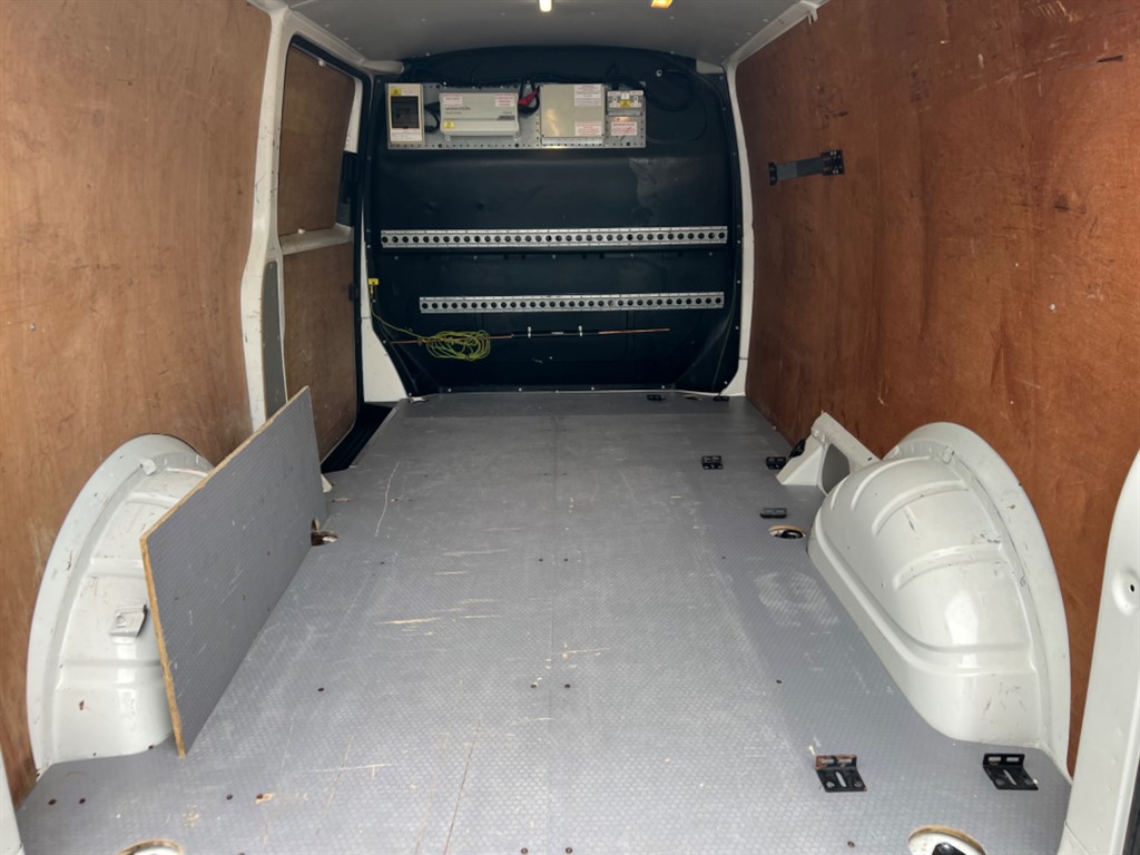 Used Volkswagen Transporter 2018 for sale - 77795245: Photo 19