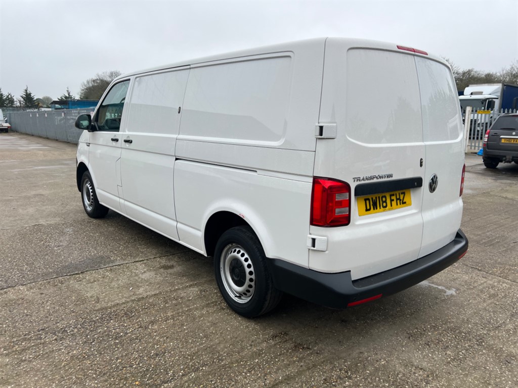 Used Volkswagen Transporter 2018 for sale - 77795245: Photo 5