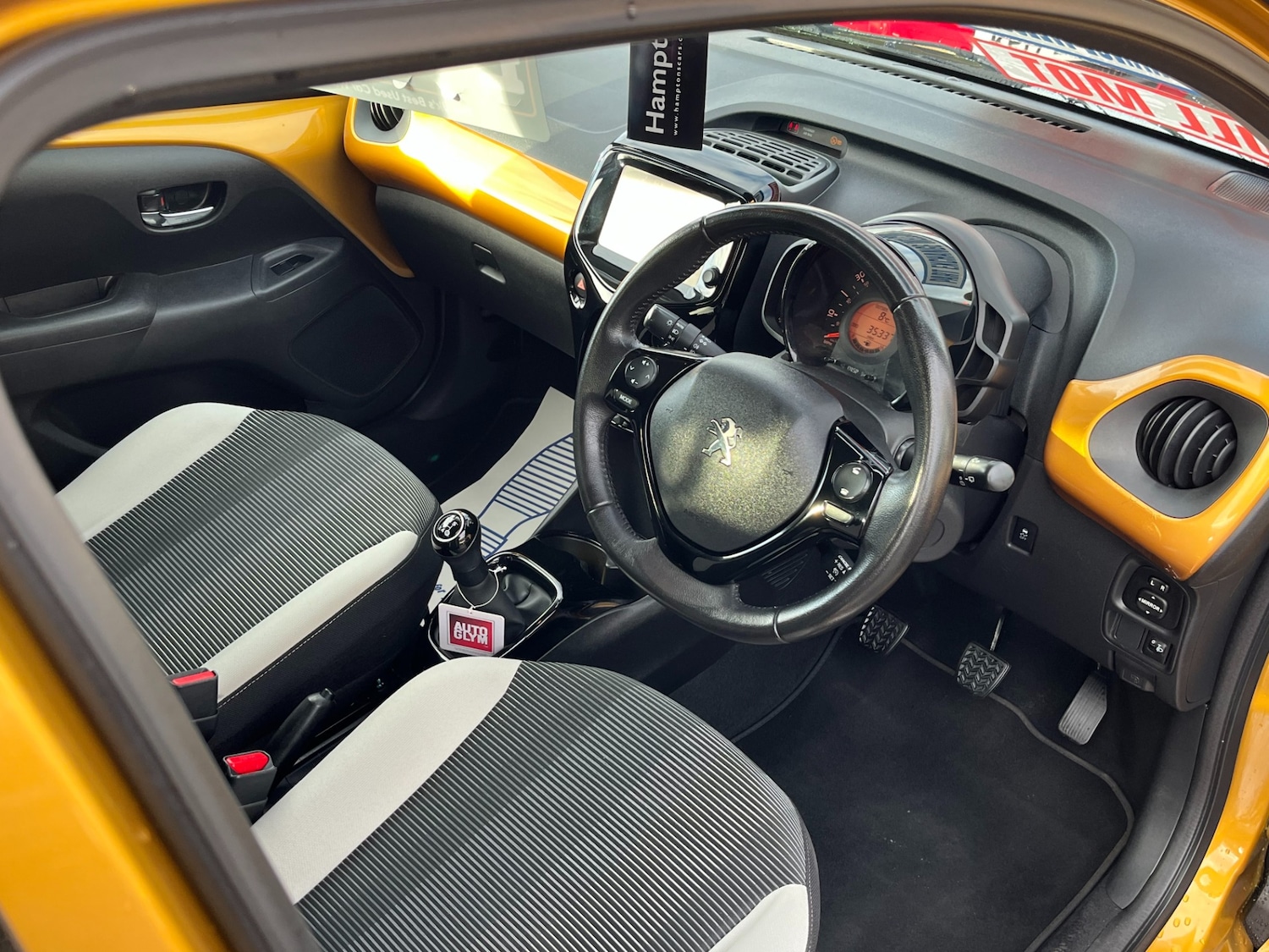 Used Peugeot 108 2017 for sale - 76984407: Photo 20