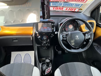 Used Peugeot 108 2017 for sale - 76984407: Photo